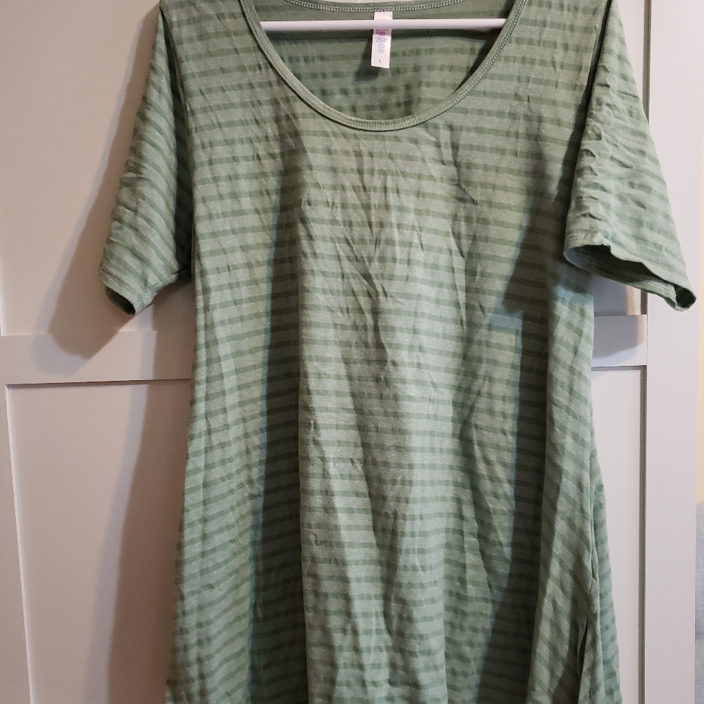 Lularoe Perfect T